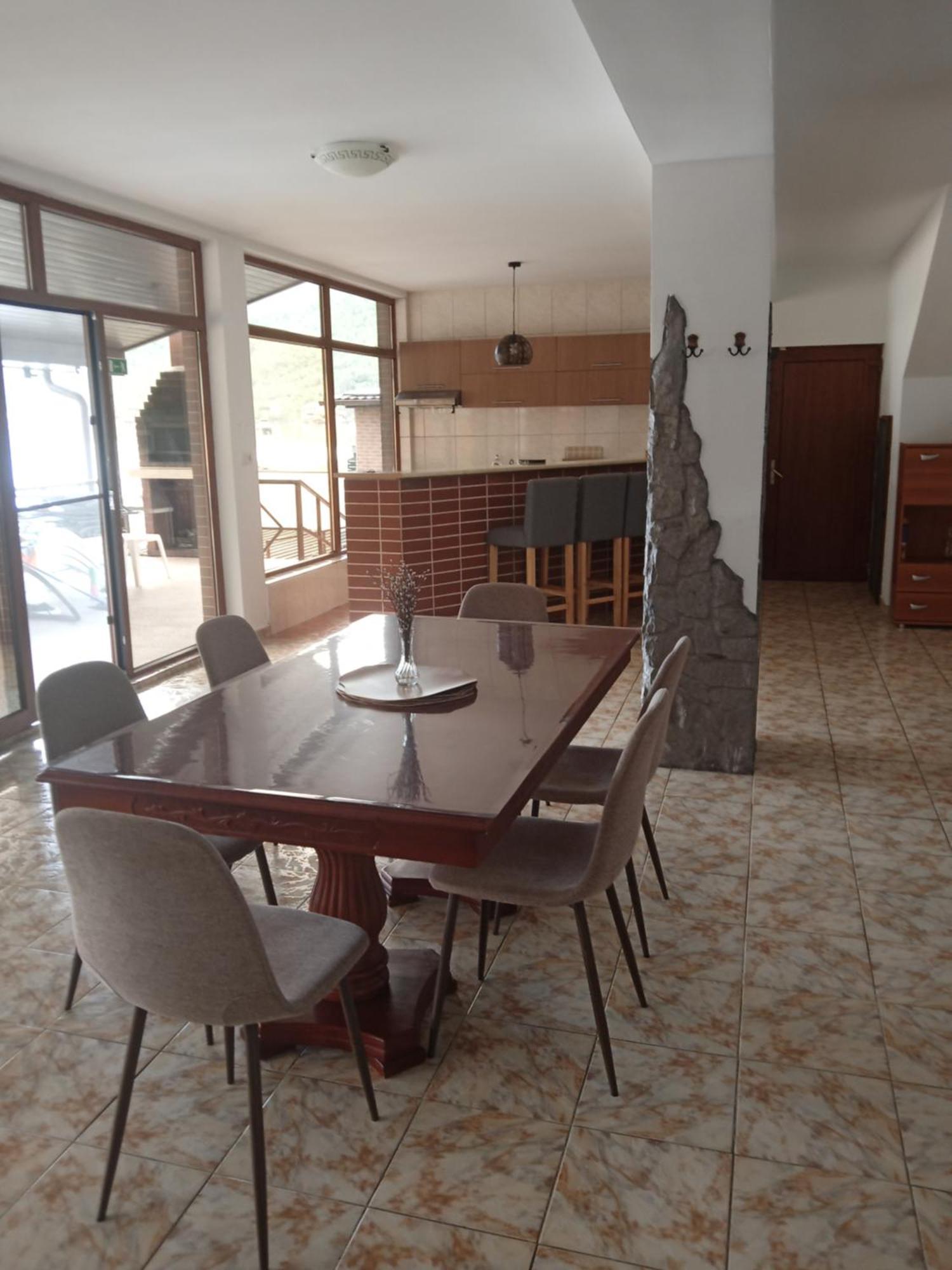 Casa Bobo Dubova Villa Luaran gambar